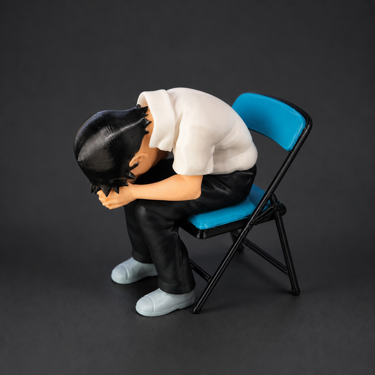 Shinji Ikari Seated Character Figure