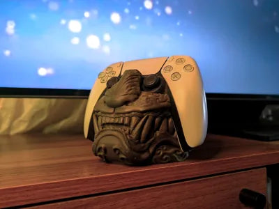 Tiger Oni Mask PS5 Controller Stand - 3D printed PlayStation controller stand